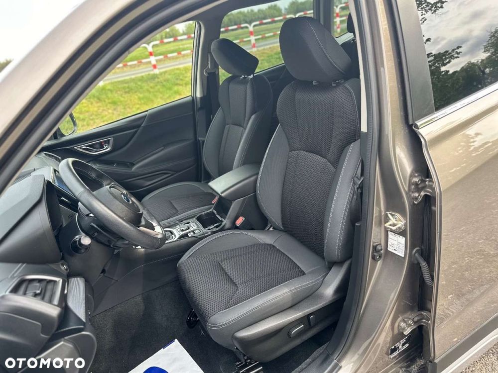 Subaru Forester 2.0i-L Exclusive Navi (EyeSight) Lineartronic - 23