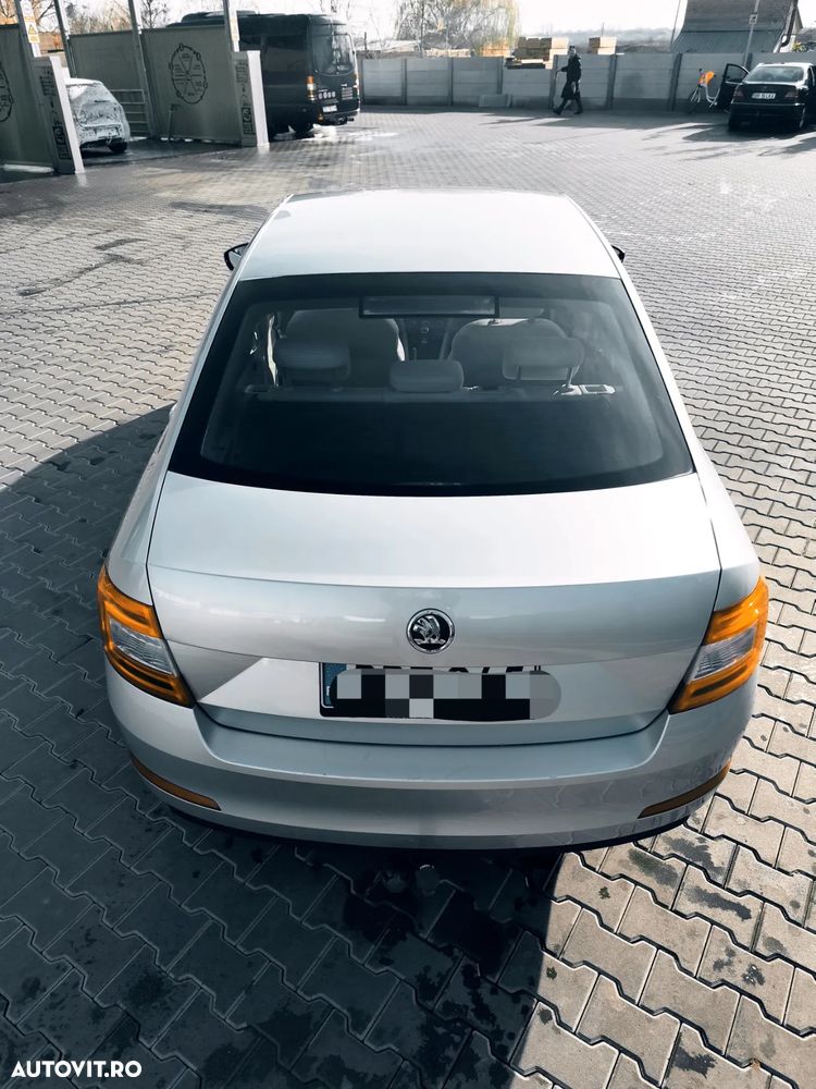 Skoda Octavia 2.0 TDI AMBITION - 6