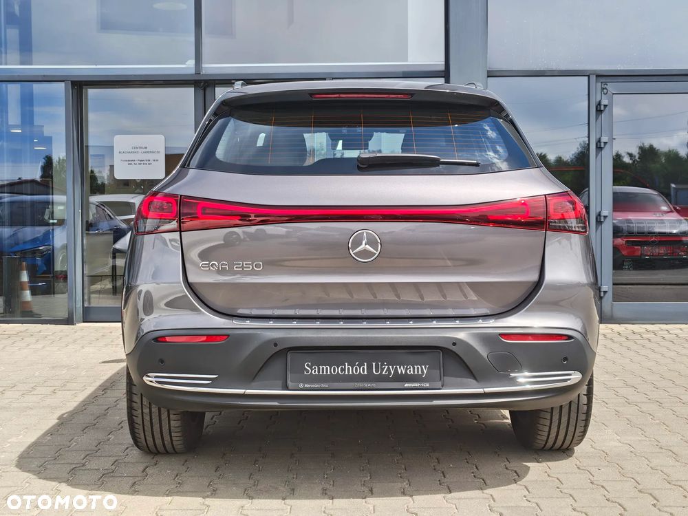 Mercedes-Benz EQA 250 66.5kWh Electric Art - 6