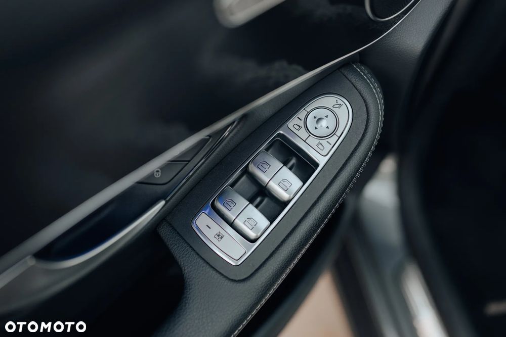 Mercedes-Benz GLC 200 d 4-Matic Business Edition - 3