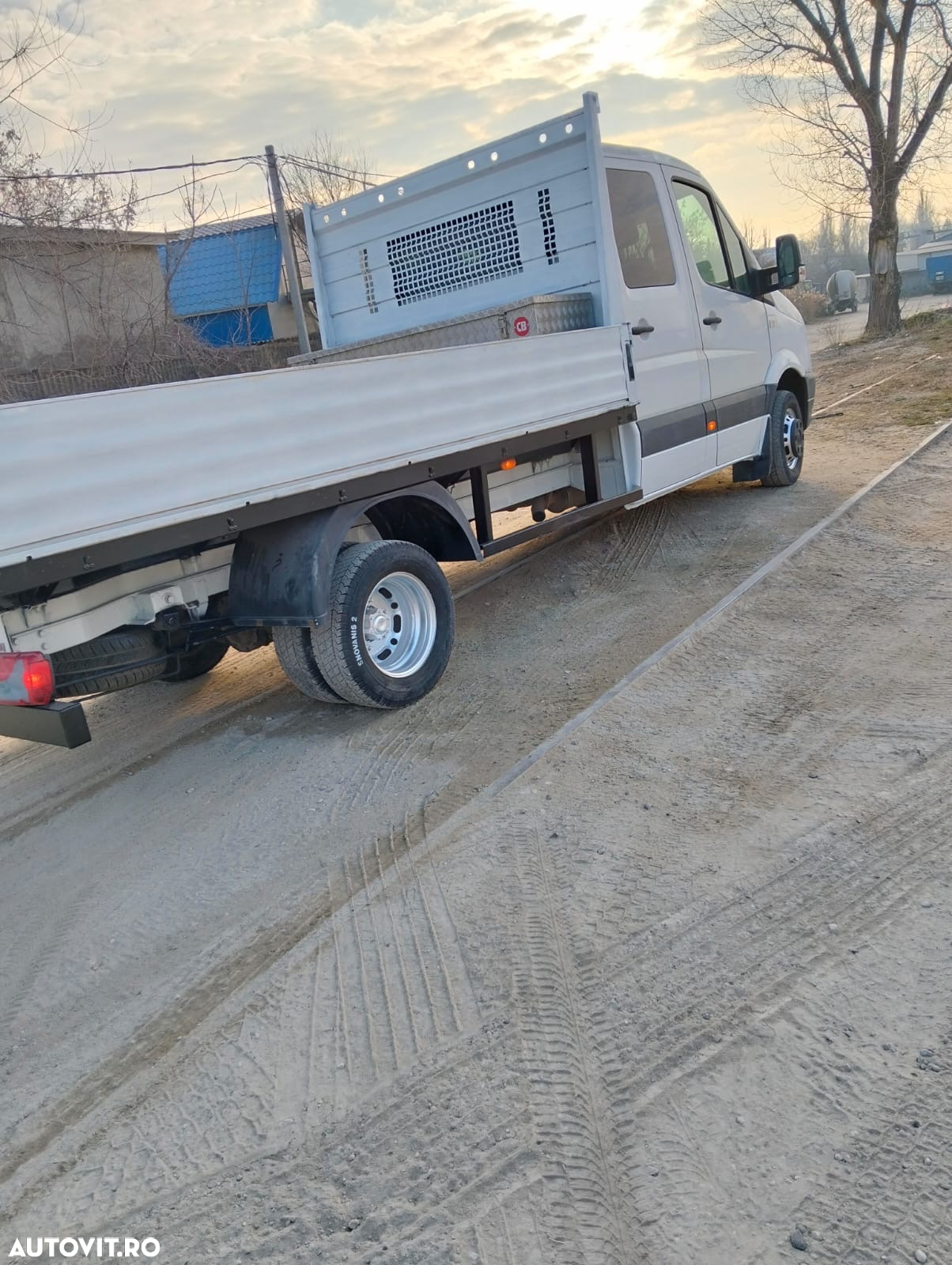 Volkswagen Crafter - 11