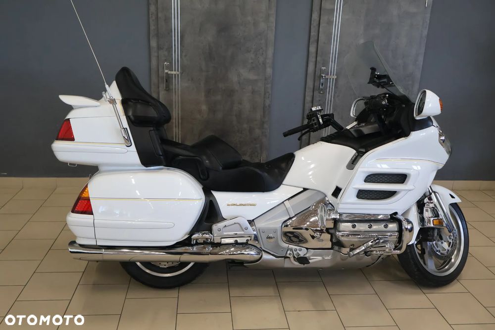 Honda GL - 6