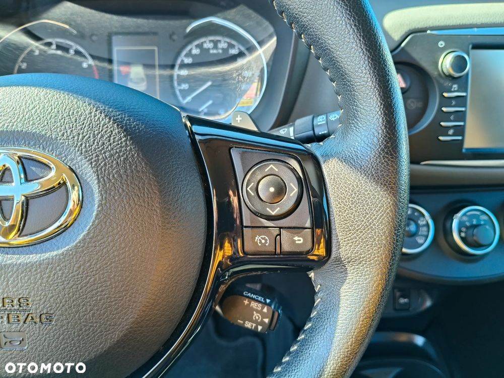 Toyota Yaris - 17
