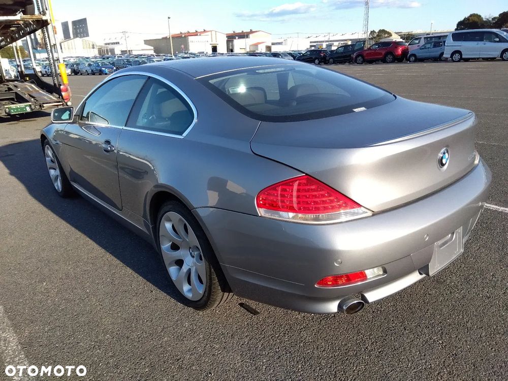 BMW Seria 6 650 i - 12