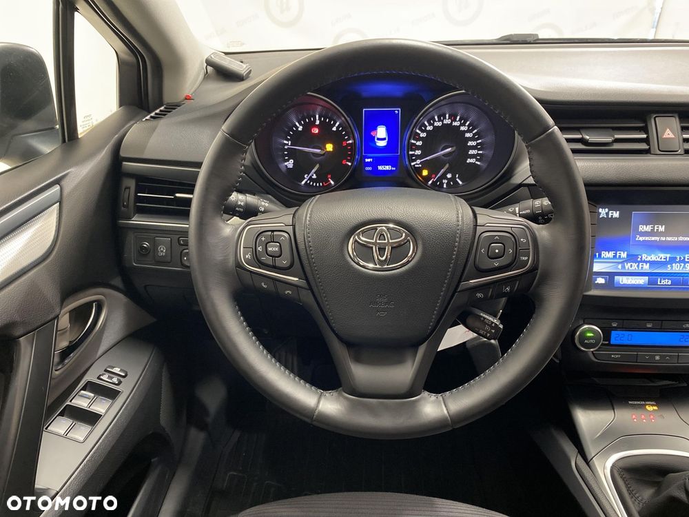 Toyota Avensis 2.0 D-4D Premium - 12