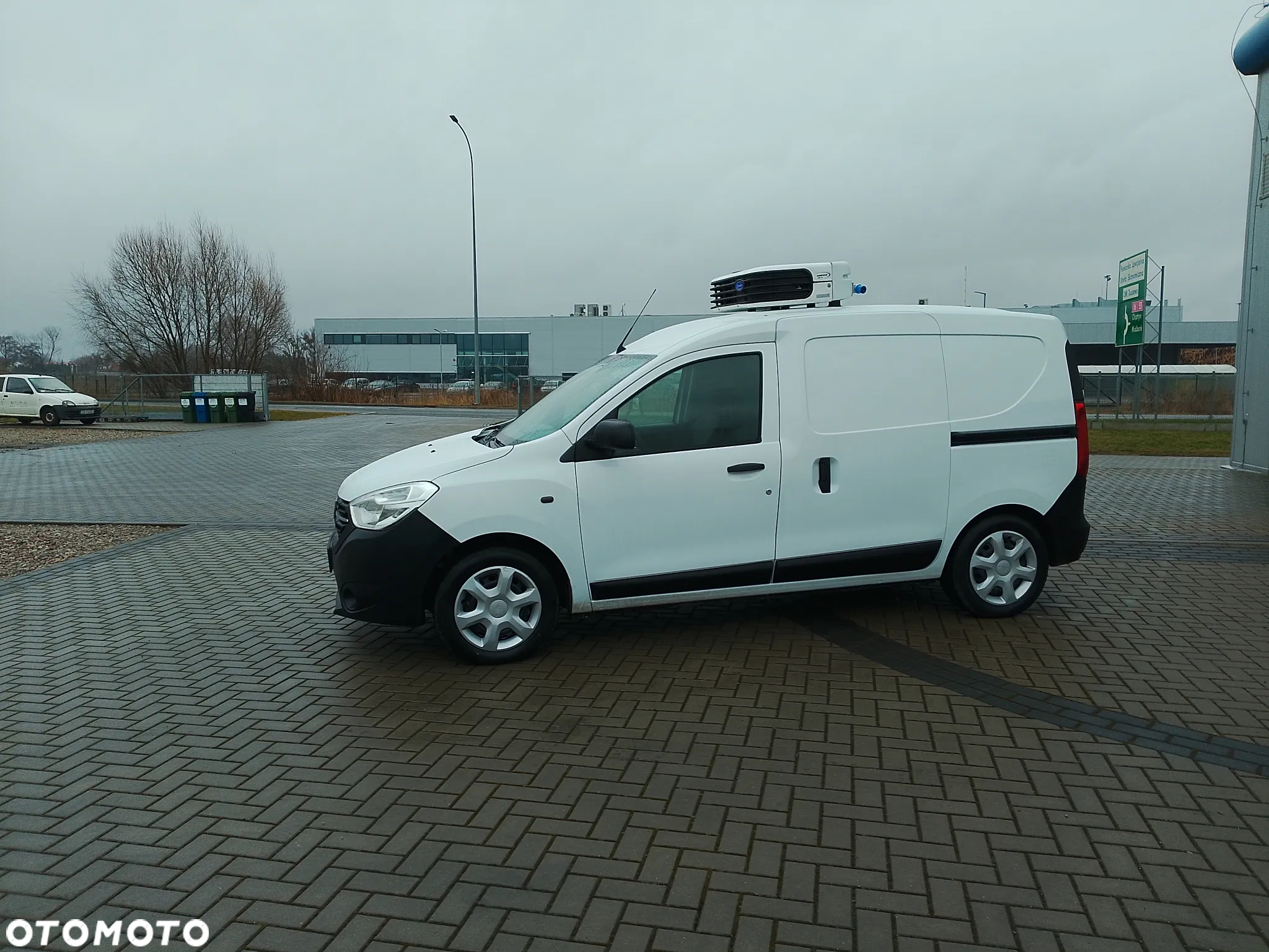 Dacia Dokker L2 Maxi Nowa Izoterma Chłodnia Mroźnia Grzanie 2xdrzwi boczne Carrier 220V PL - 2