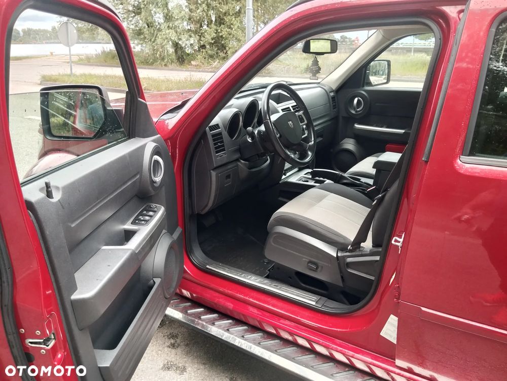 Dodge Nitro 4.0 Automatik R/T - 23