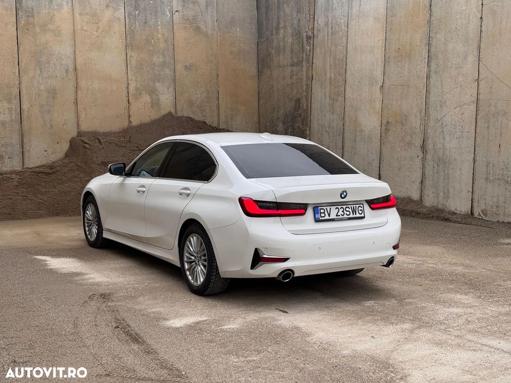 BMW Seria 3 320d xDrive Aut. Edition Luxury Line Purity - 3