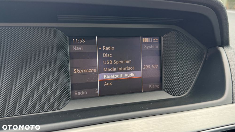 Mercedes-Benz Klasa C 180 CGI BlueEff Avantgarde - 24