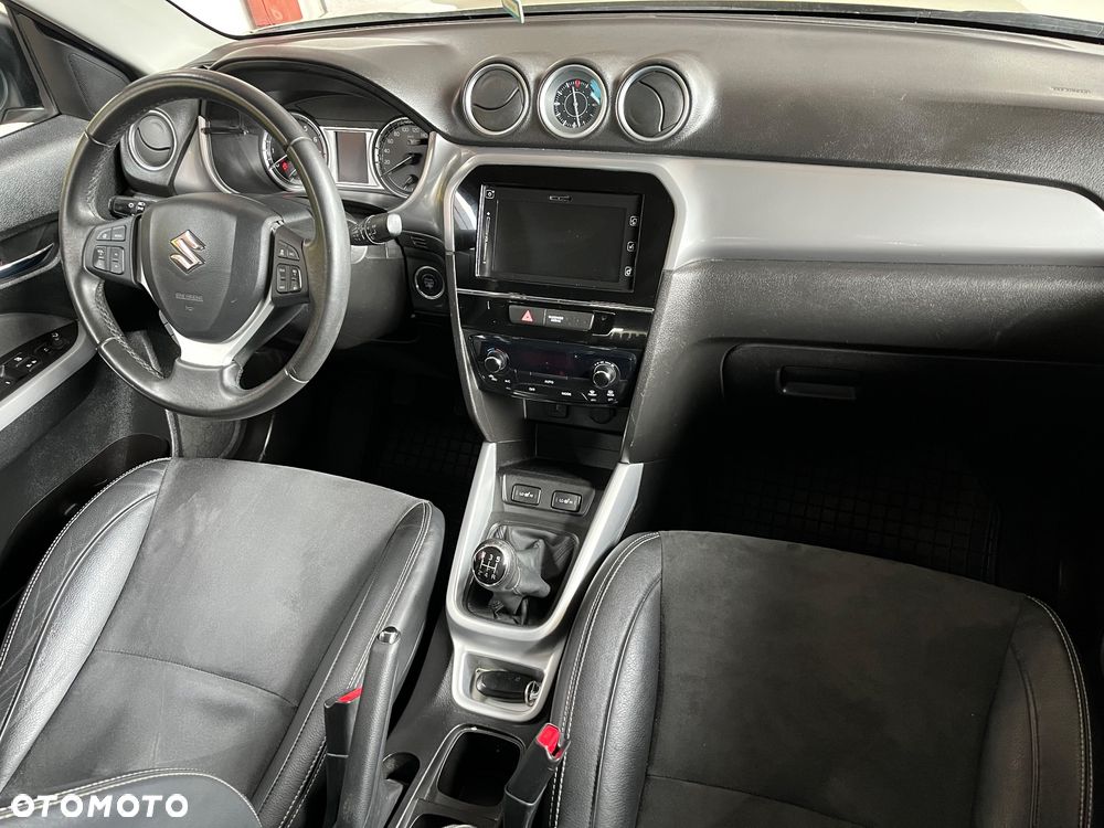 Suzuki Vitara 1.6 Premium 2WD - 27