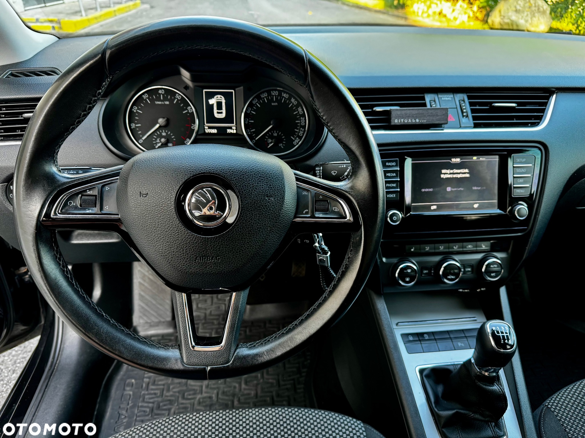 Skoda Octavia 1.4 TSI Ambition - 17