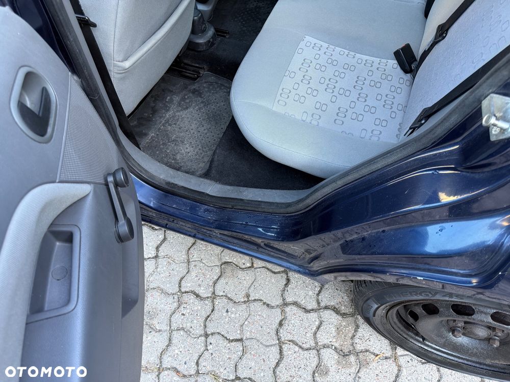Ford Fiesta 1.3 - 13
