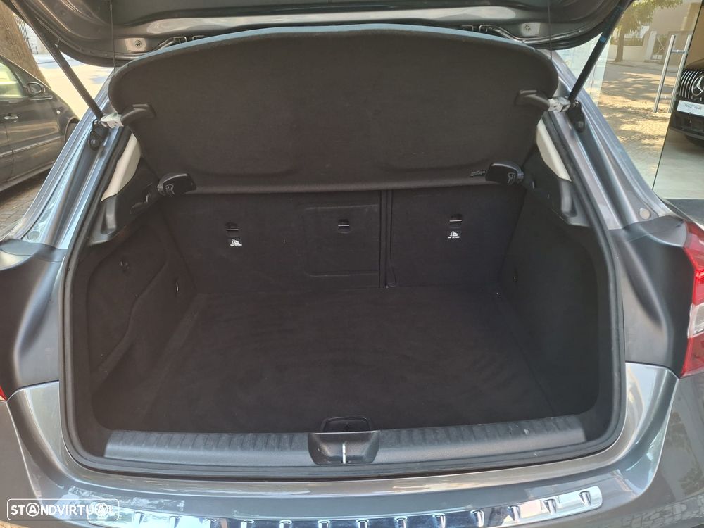 Mercedes-Benz GLA 180 d Urban - 9