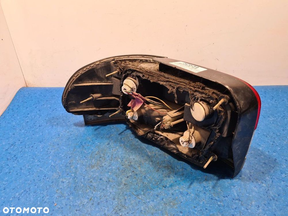 SUBARU IMPREZA I GC KOMBI LAMPA TYŁ PRAWA ZEWNĘTRZNA - 5