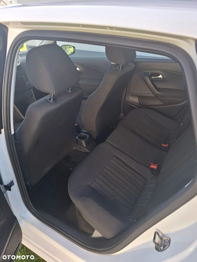 Volkswagen Polo - 12