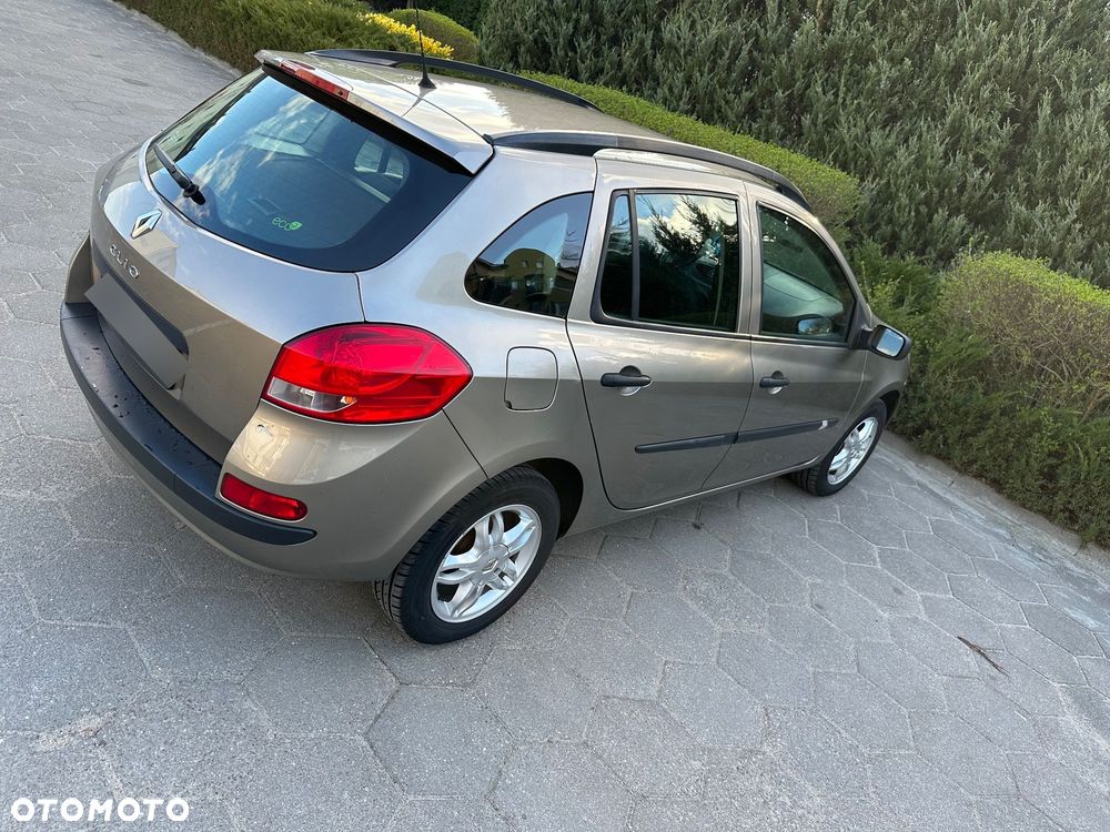 Renault Clio - 7