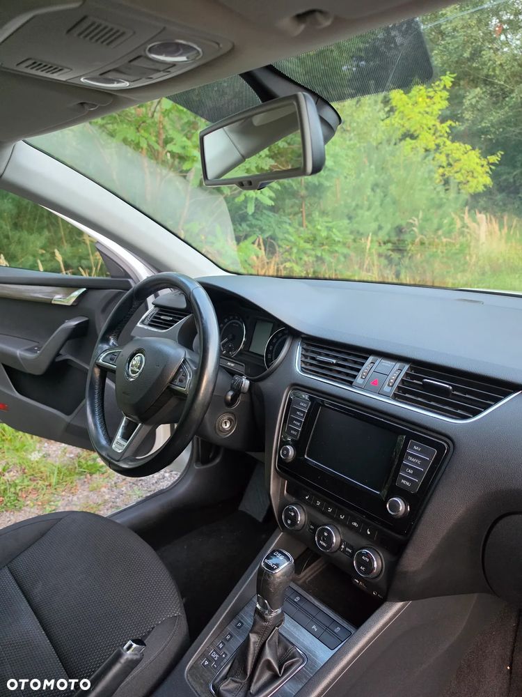 Skoda Octavia Scout 2.0 TDI 4x4 DSG - 22