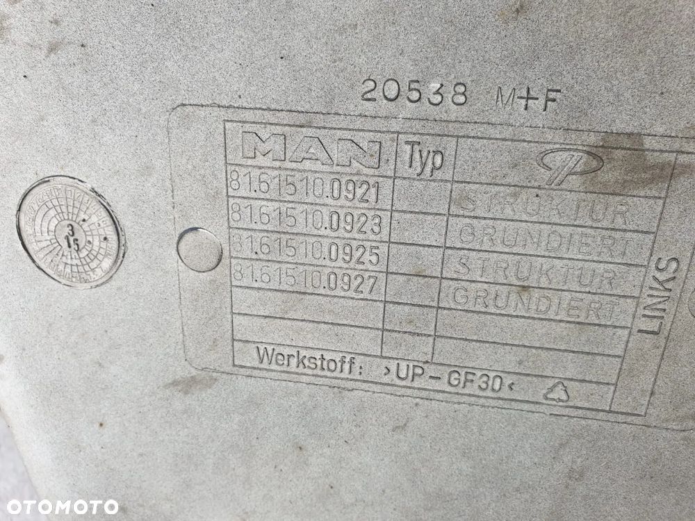 STOPIEŃ STOPNICA SCHODKI NADKOLE KABINY PRAWA LEWA MAN TGX 81615100922  81615100921 - 6