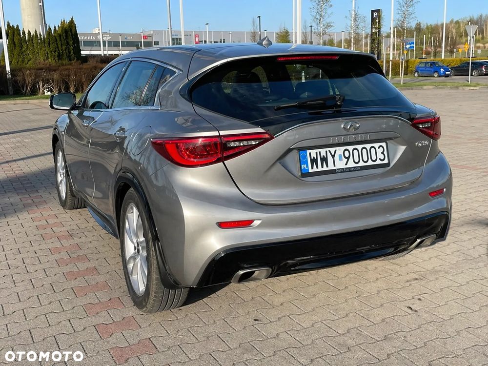 Infiniti QX30 - 4