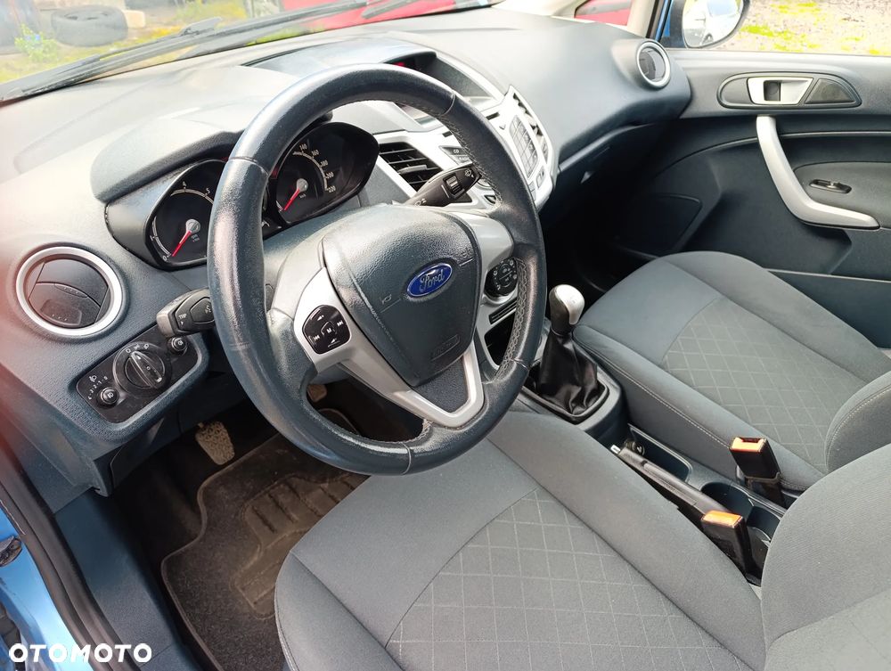 Ford Fiesta 1.25 Celebration - 9