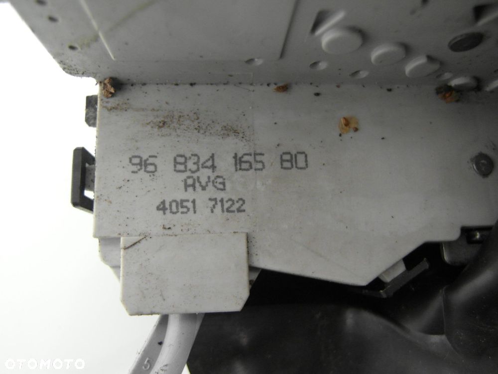 ZAMEK LEWY PRZEDNI CITROEN C4 I 9683416580  6 PIN - 8