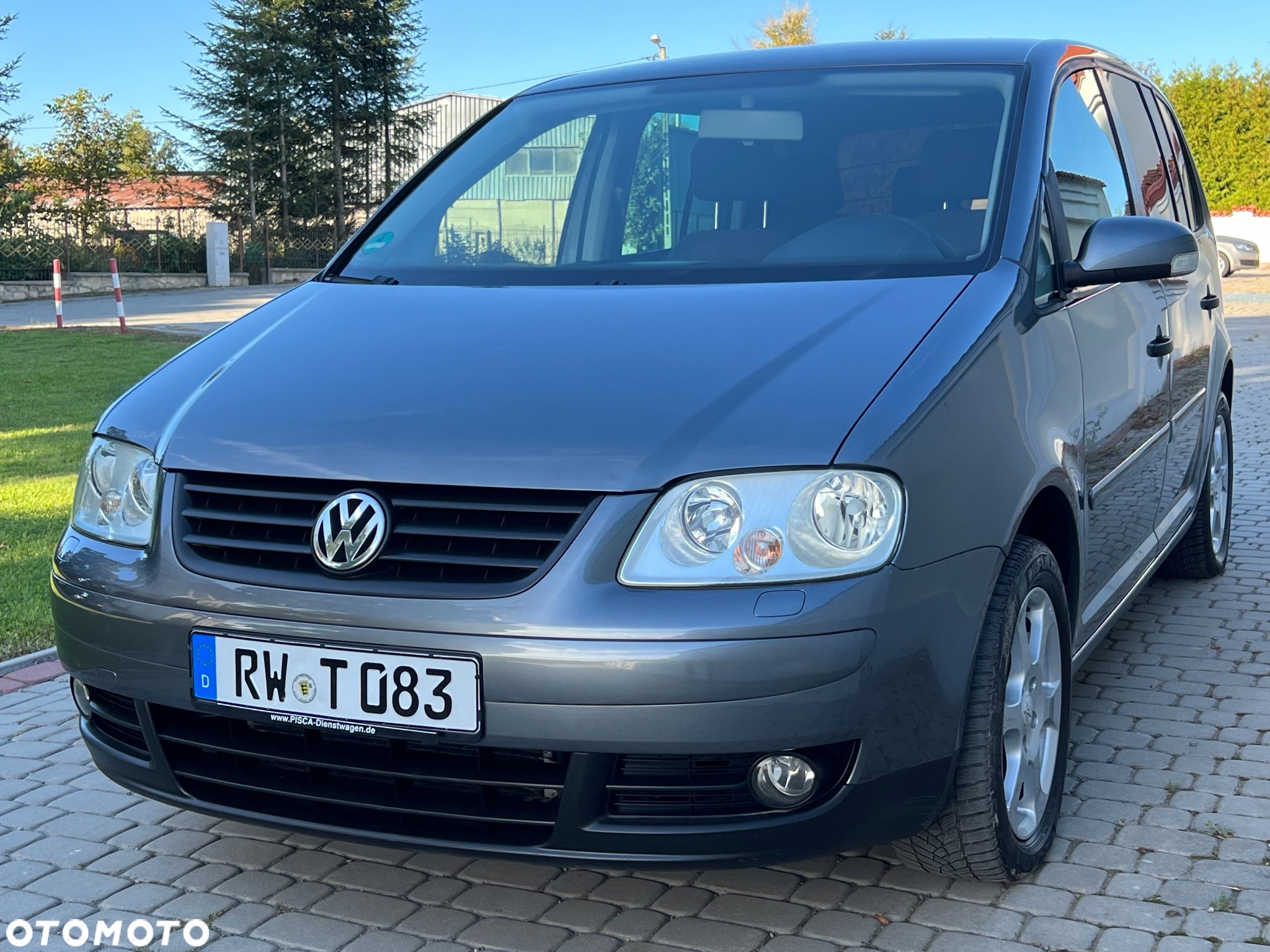 Volkswagen Touran - 24