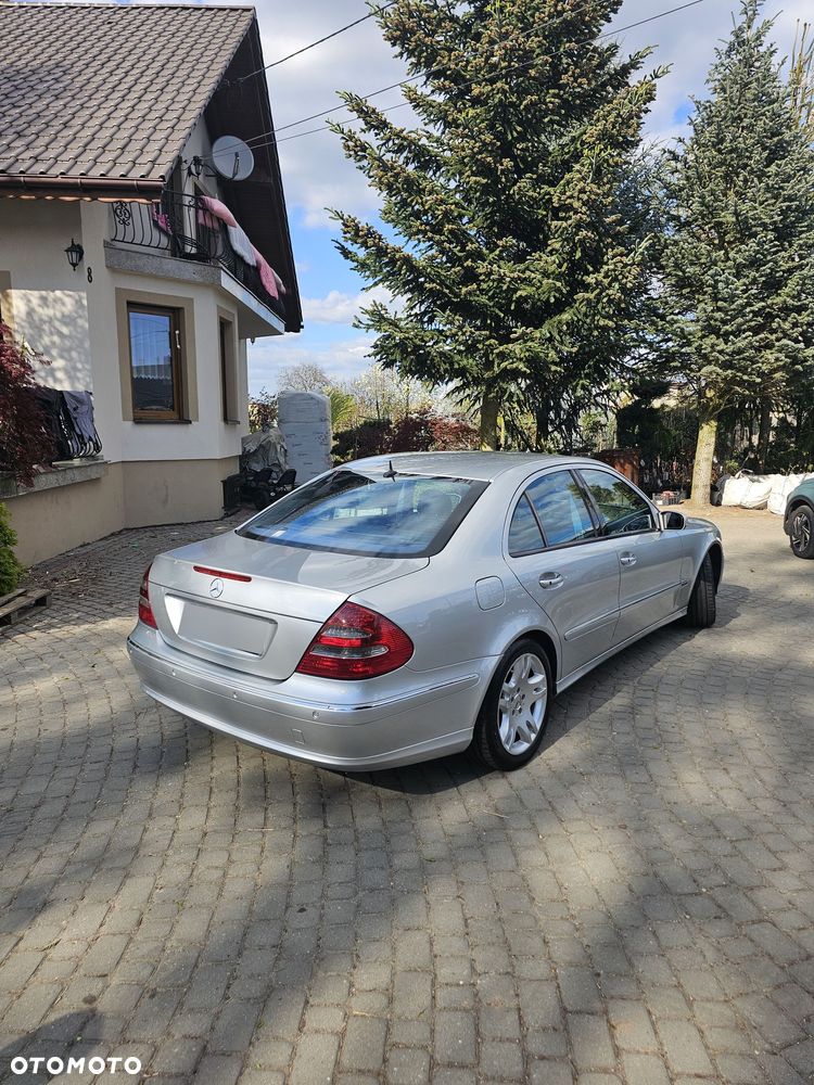 Mercedes-Benz Klasa E 320 CDI Avantgarde DPF - 4