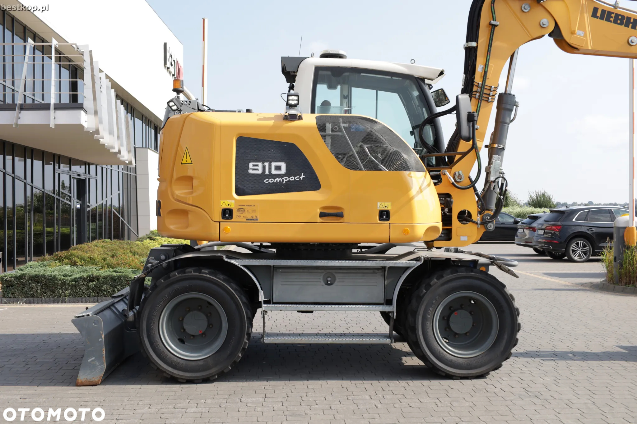 Liebherr A910 Compact Litronic - 4