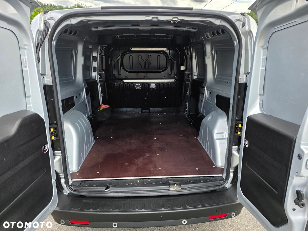 Opel Combo 1.4 BENZYNA DOBLO - 16