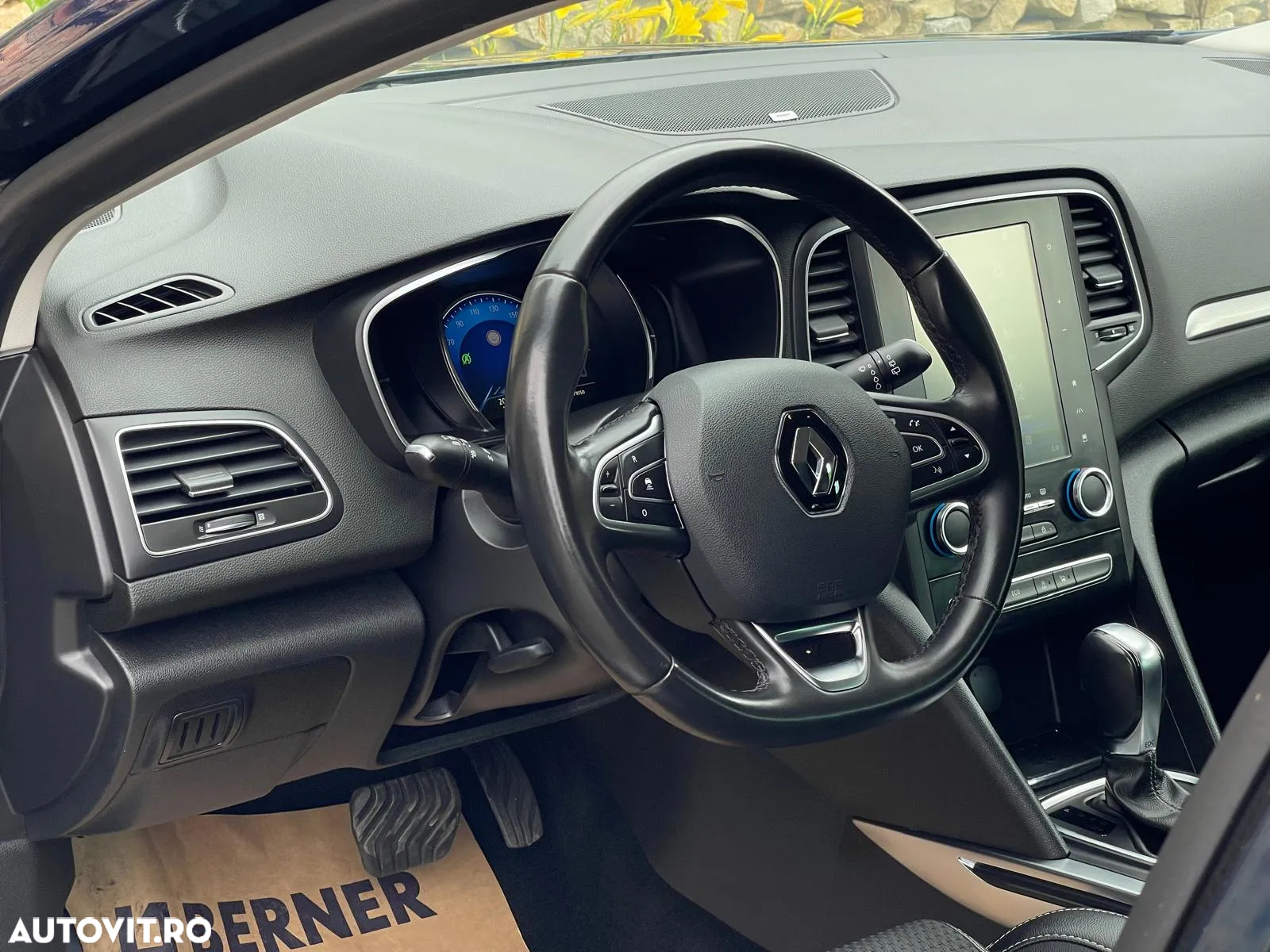 Renault Megane ENERGY dCi 110 EDC BOSE EDITION - 38