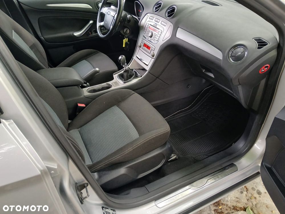 Ford Mondeo - 7