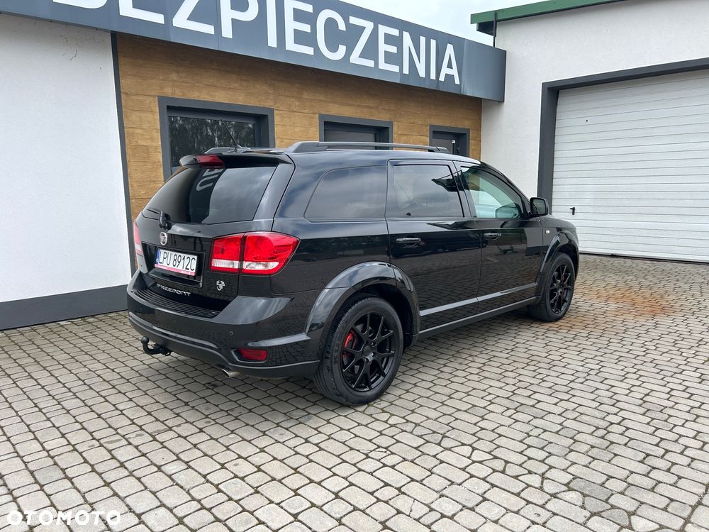Fiat Freemont 2.0 Multijet Black Code AWD - 18