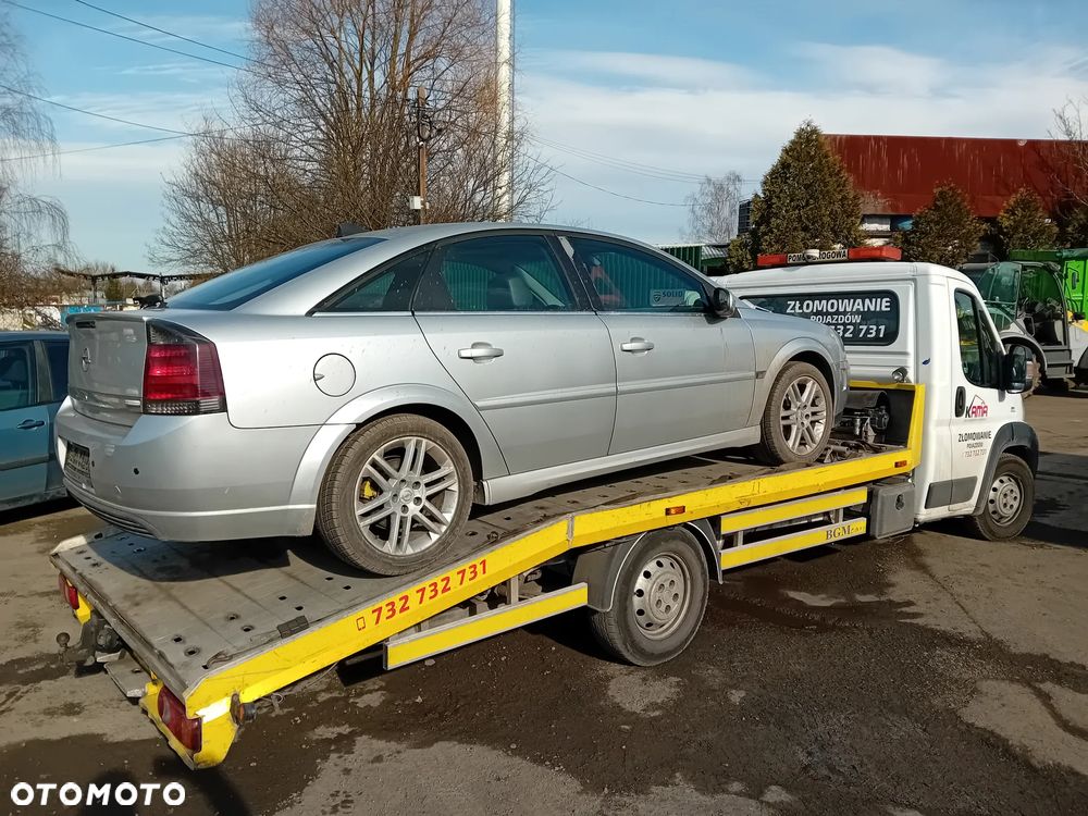 *OPEL VECTRA C* Samochód na części - 1
