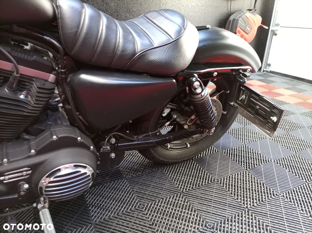 Harley-Davidson Sportster Iron 883 - 9