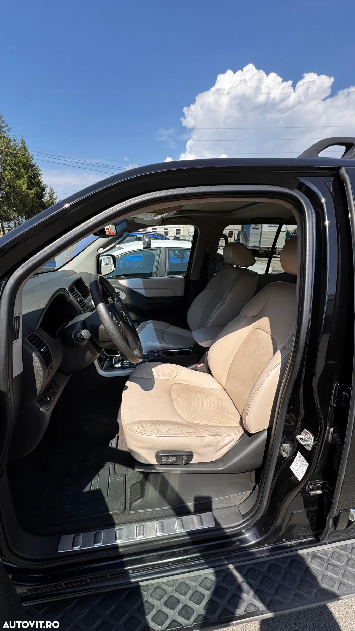 Nissan Pathfinder 3.0 dCi V6 All Mode 4X4 LE Aut. - 16