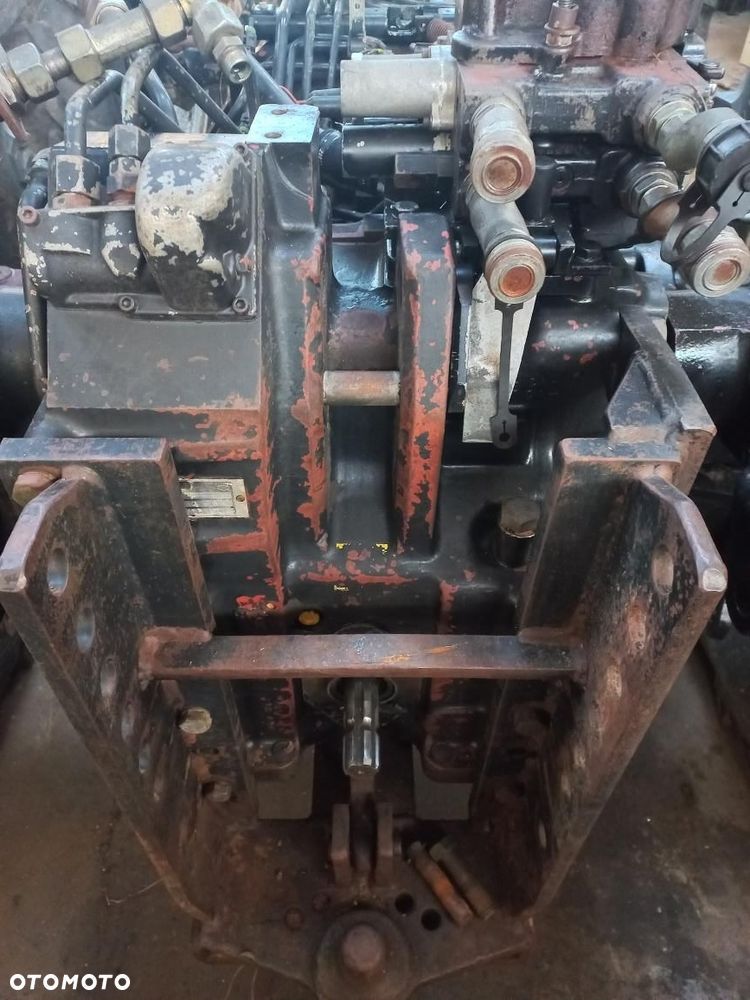 Case IH Maxxum 5120,5130,5140,5140 skrzynia biegów 1341054C6,most carraro 709/S2,silnik 4T-390,podnośnik,hydraulika,kosz,pompa 119084A1,cewka,zawór,atak,przystawka,łożysko,119625A2,119411A3,600798,1971474C3,221441A1,1986867C1, - 5