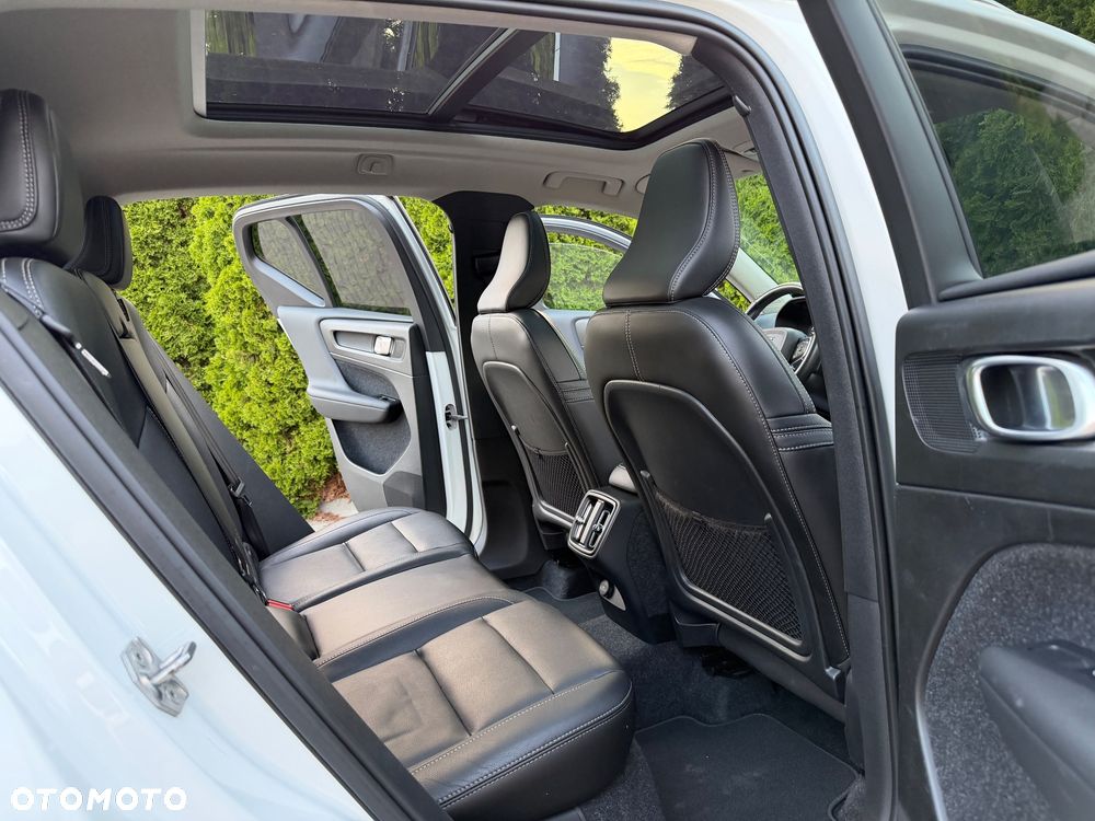 Volvo XC 40 D3 Momentum - 30