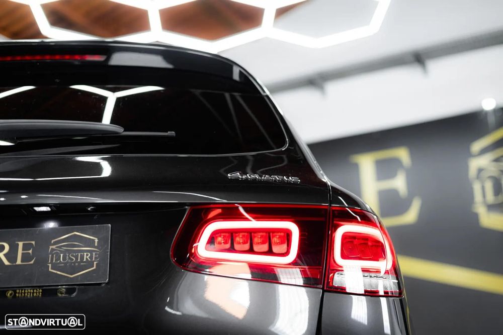 Mercedes-Benz GLC 300 de 4Matic 9G-TRONIC AMG Line - 12