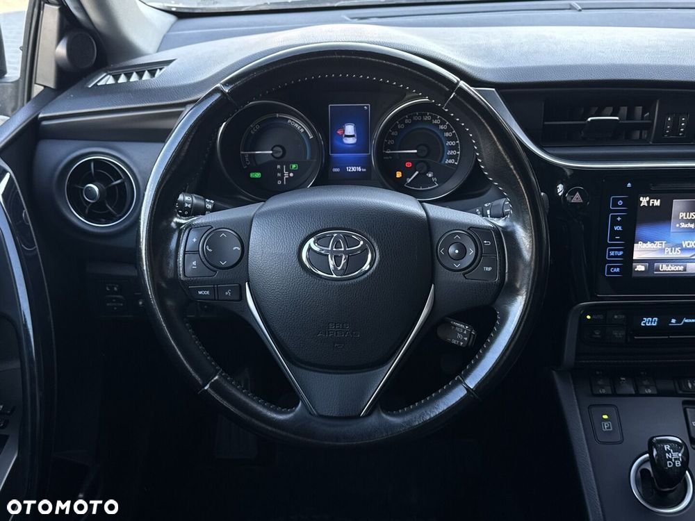 Toyota Auris - 17