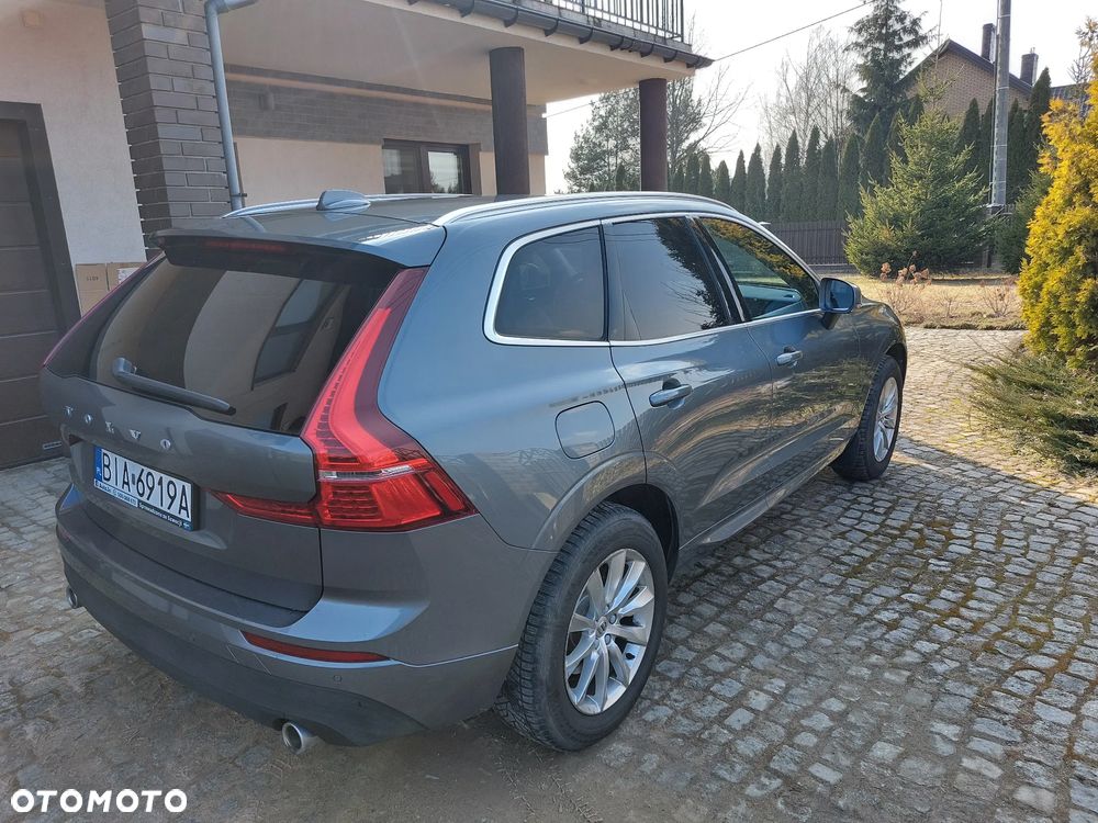 Volvo XC 60 D4 Momentum Pro - 4