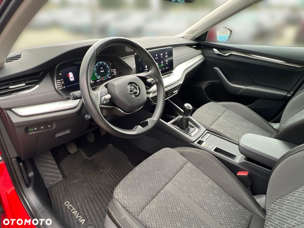 Skoda Octavia 1.5 TSI ACT Style - 9