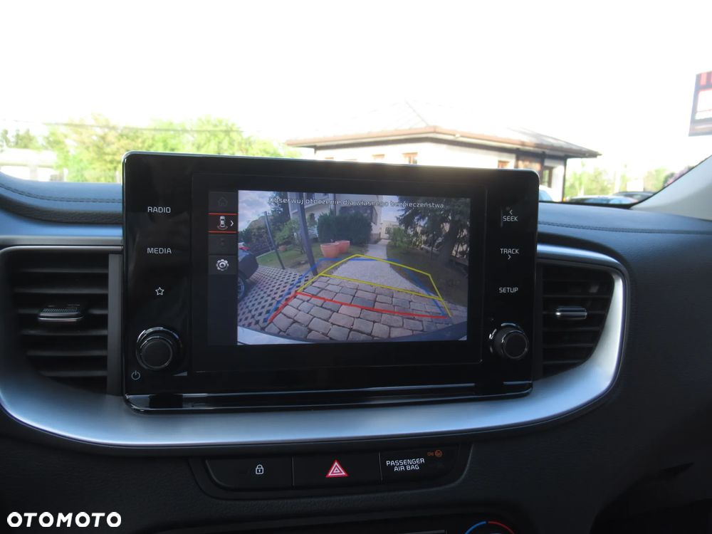 Kia Ceed 1.5 T-GDI M - 20