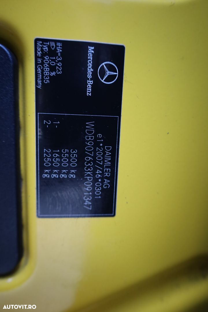 Mercedes-Benz Sprinter - 22