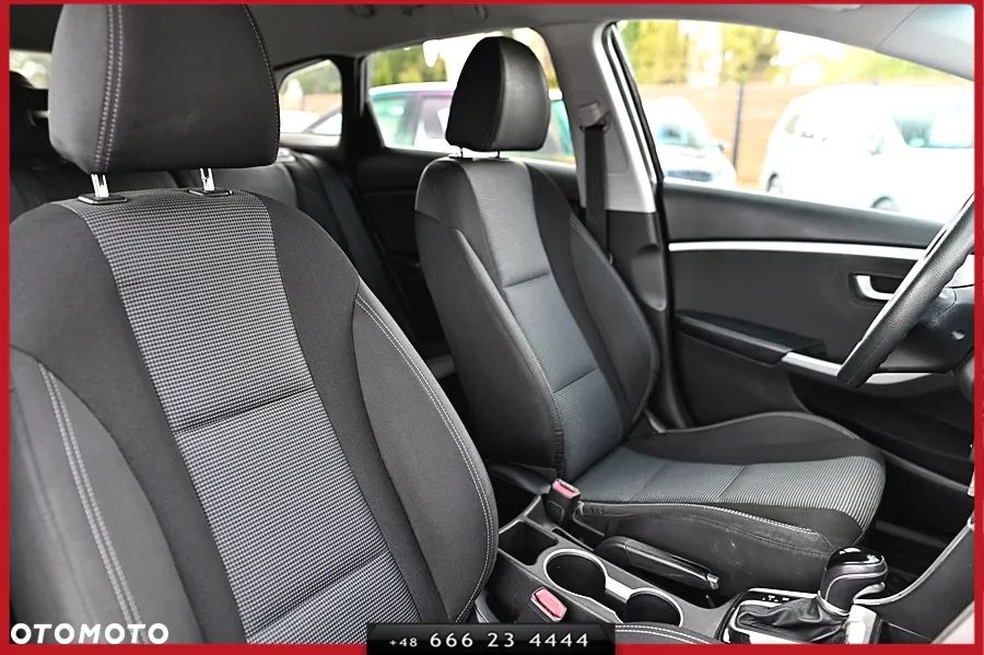 Hyundai i30 blue Kombi 1.6 CRDi DCT Passion - 22