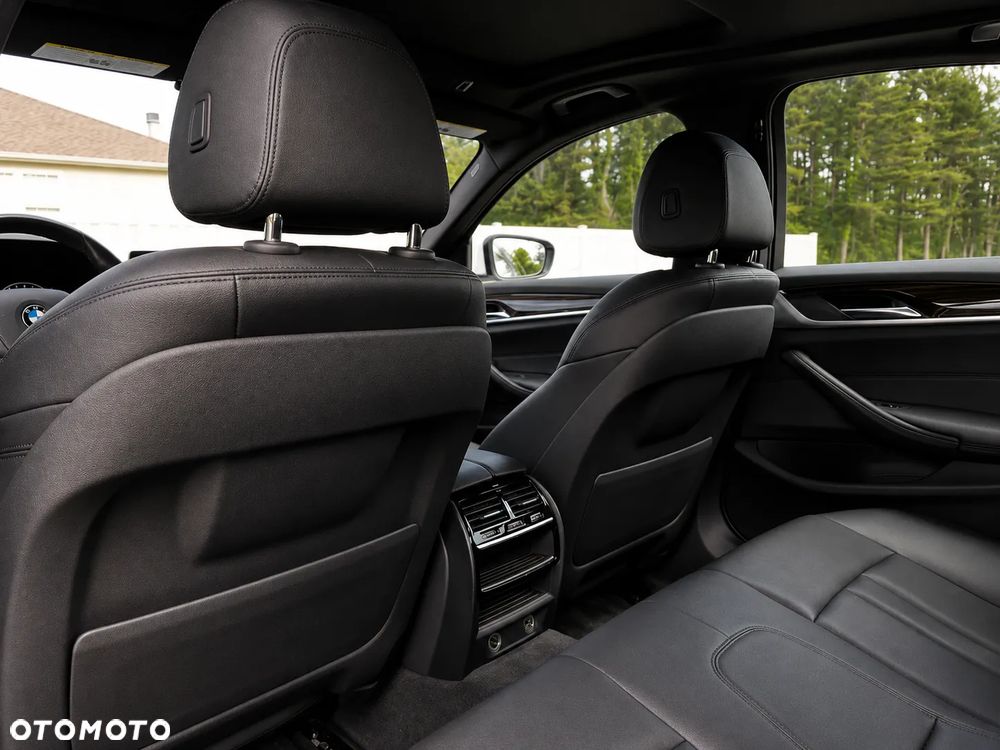 BMW Seria 5 530i xDrive Sport Line - 19