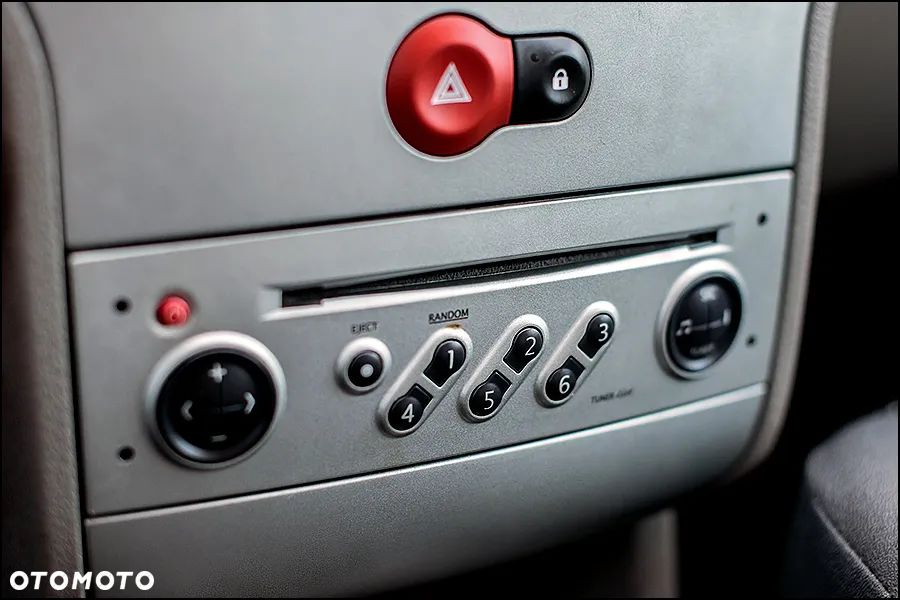 Renault Modus - 26