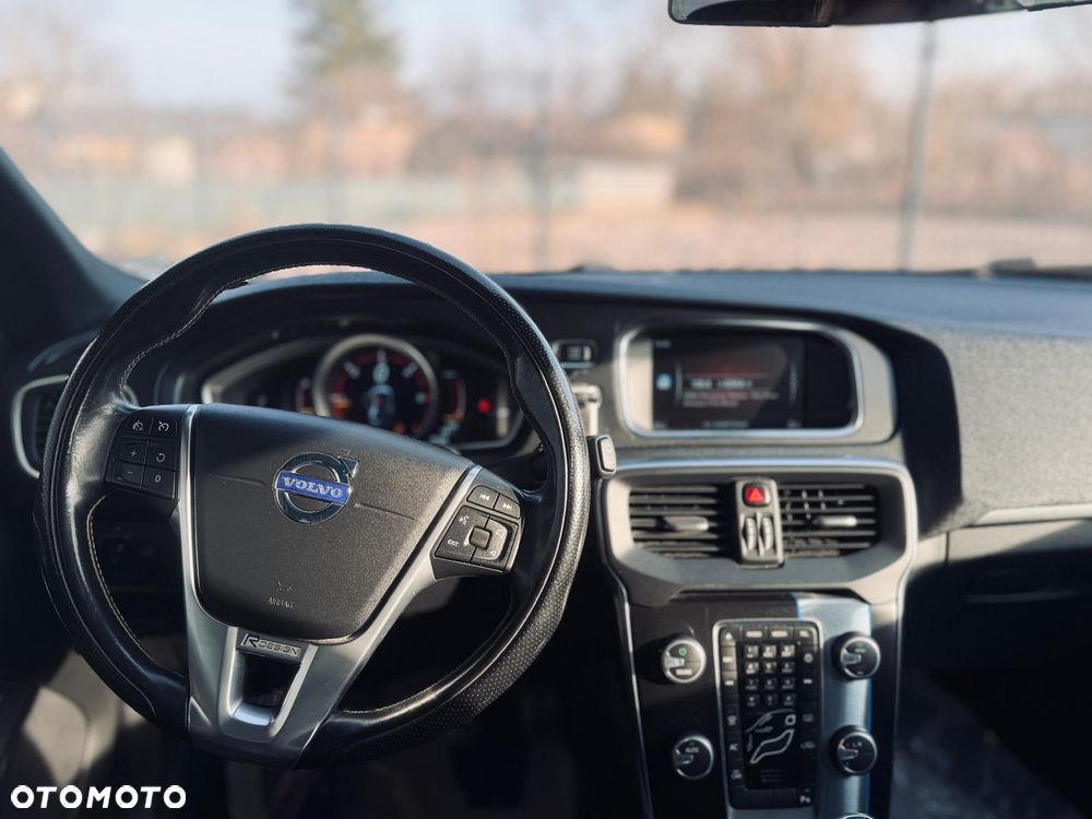 Volvo V40 D2 Drive-E Base - 16