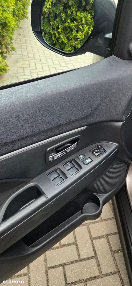 Mitsubishi ASX 1.6 2WD Instyle - 25