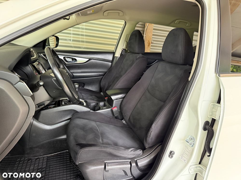 Nissan X-Trail 1.6 DIG-T N-Connecta - 28
