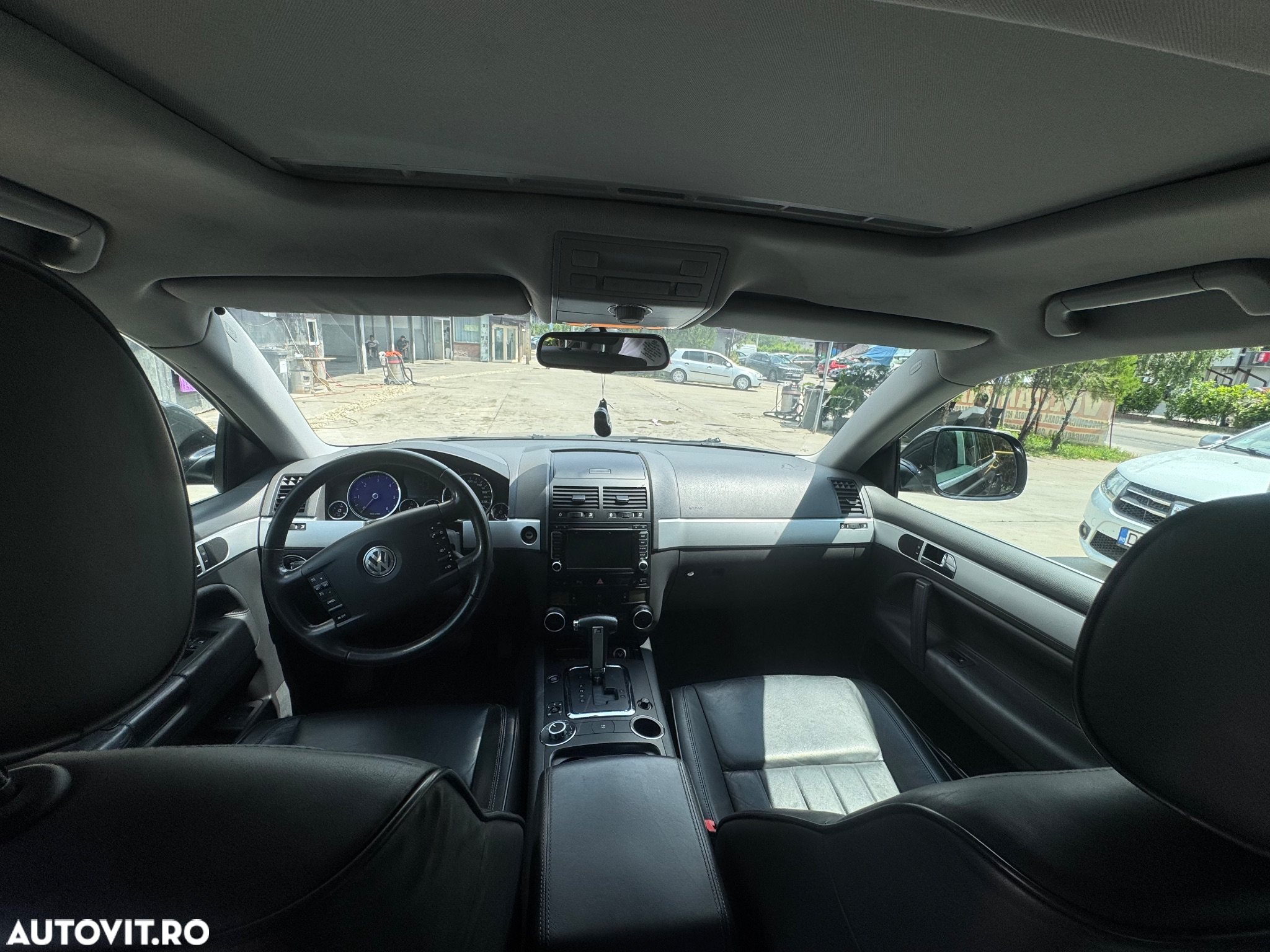 Volkswagen Touareg - 9